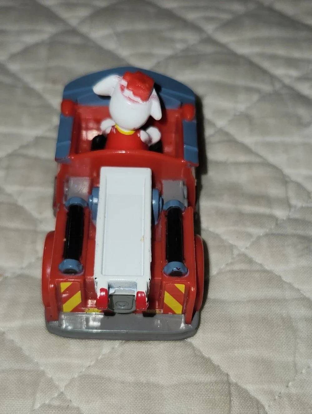 2015 Deco Pac Inc Spin Master 1/64 Scale Plastic Fire Truck Dalmation Driver